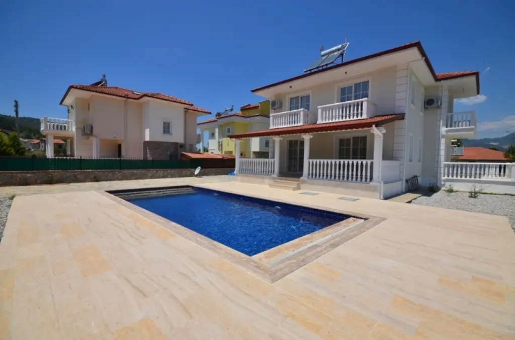 Real estate in Uzumlu